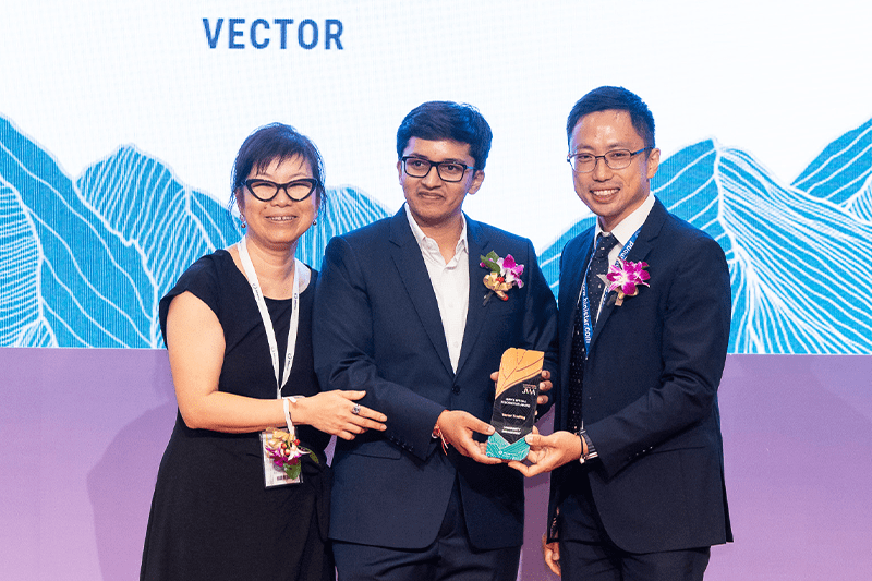 社区参与类别获奖者:Vector Tradiing